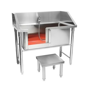 Baignoire professionnelle pour chien en acier inoxydable avec drain central, robinet et tabouret de toilettage - Product Image 1