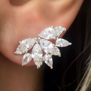 Orecchini da Donna con Foglie Floreali e Zirconia Cubica, Stile Sposa, Gioielli alla Moda - Product Image 1