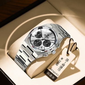 Montre chronographe à quartz en acier inoxydable de luxe pour homme avec cadran en verre et affichage par aiguilles - Product Image 3