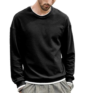 Camiseta de Manga Larga Personalizada, Ajustada, Color Negro Sólido, Cómoda, Transpirable, Antiarrugas, de Secado Rápido, con Cuello Redondo, de Poliéster - Product Image 1