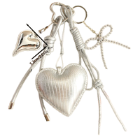 Porte-clés Cœur Mignon en Cuir Tressé, Breloques de Luxe Imprimées en Letterpress, Ouvre-bouteille Tendance, Pendentif pour Sac à Main Femme
