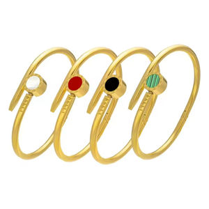 Pulsera de Mujer de Acero Inoxidable Chapada en Oro con Cristales de Estrás, Estilo Punk, Joyería de Aniversario Más Vendida - Product Image 5