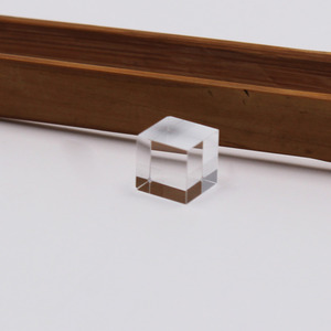 최신 중국 공급 업체 VY 광학 유리 사파이어 큐브 프리즘 - Product Image 4