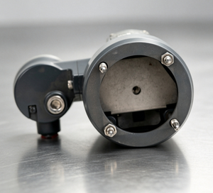 Contrôleur de niveau numérique FIELDVUE DLC3100 SIS avec communication HART - Product Image 3