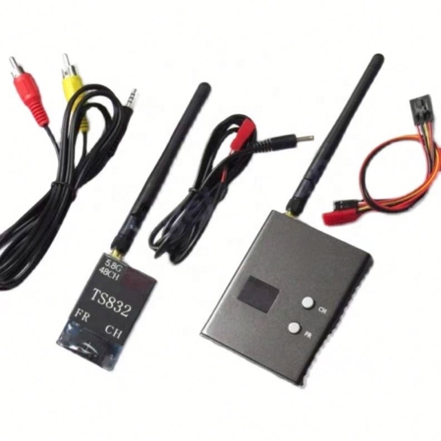 48 Channels 5.8G Video Transmission 600mW FPV Wireless Video Transmitter and Receiver TS832 RC832