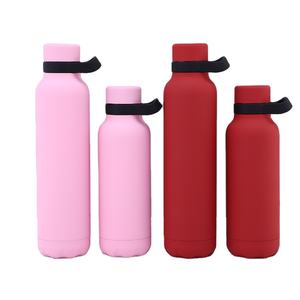 Botella de Agua de Acero Inoxidable de Doble Pared con Aislamiento al Vacío, Diseño de Béisbol Italiano, con Asa - Product Image 1