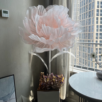 Lampe sur pied géante en organza avec fleurs artificielles et lumière à fibres optiques pour la décoration de scène de mariage, vitrine de centre commercial, décoration florale
