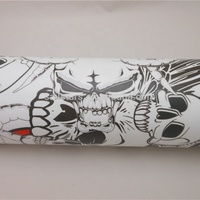 Vinilo Adhesivo para Automóviles con Diseño de Calavera en Blanco y Negro, Estilo Moderno y Genial