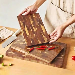 Ensemble de planches à découper en bois d'acacia à grain transversal, plusieurs tailles, avec poignées intégrées, idéal pour la préparation des repas en cuisine - Product Image 4