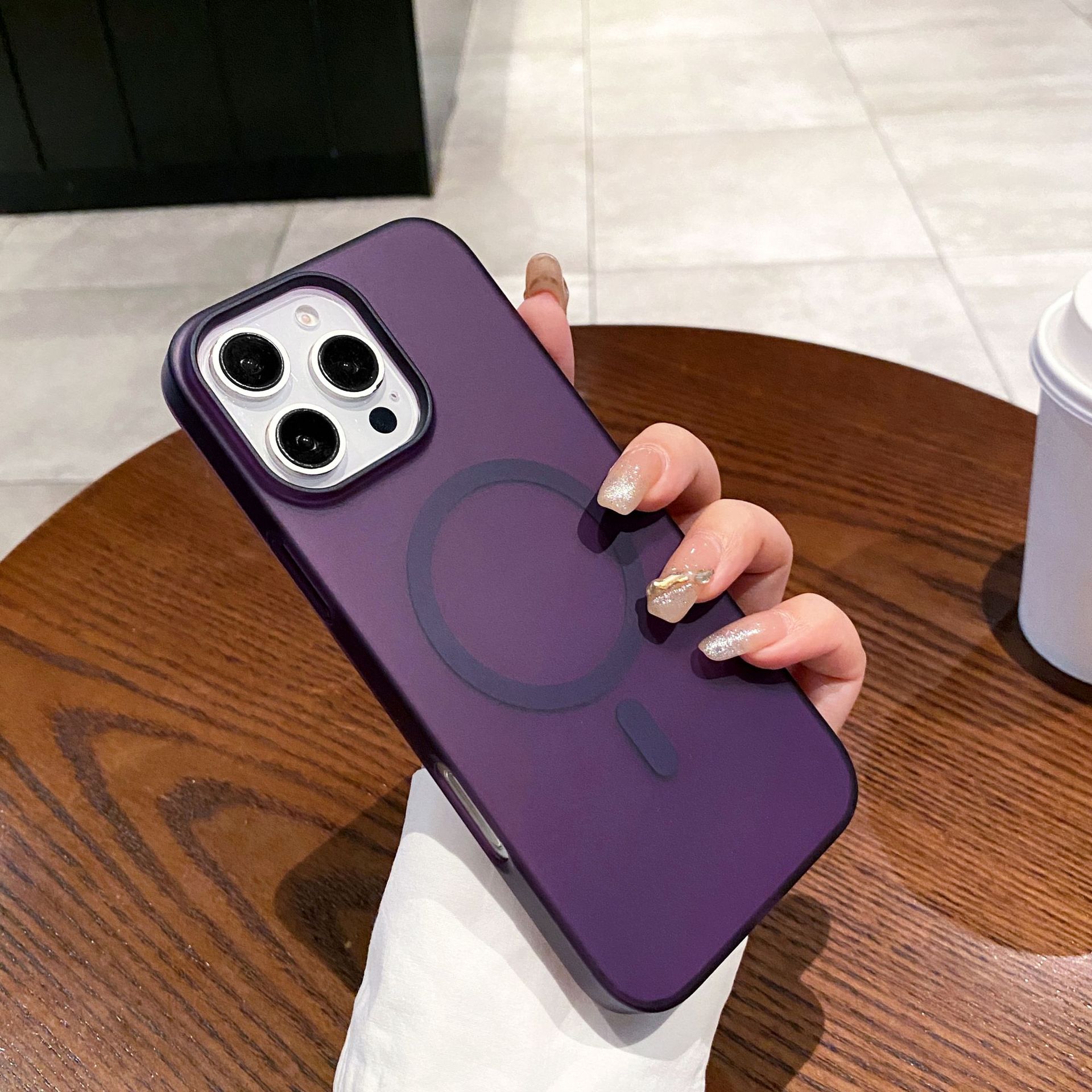 Violet mat transparent