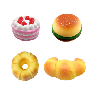 Jouet de décompression en PU à rebond lent, simulation de nourriture : pain, croissant, gâteau à presser, beignet, balle anti-stress - Product Image 1