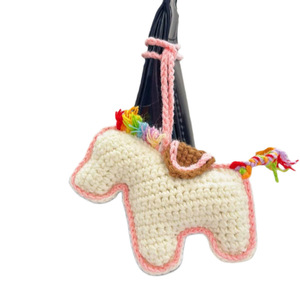 Llavero Colgante de Ganchillo Manual con Diseño de Caballo Pequeño de Dibujos Animados, Tejido, para la Buena Suerte, Prosperidad y Buenos Eventos, Venta Directa de Fábrica Peanut - Product Image 3