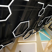 Lustre hexagonal noir blanc décoratif de vie moderne éclairage suspendu à LED combinaison épissage lampe suspendue hexagonale à LED
