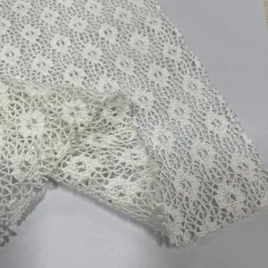 कस्टम डिजाइन कपड़ा सफेद froal पैटर्न पॉलिएस्टर यार्न रंगे tricot बुना हुआ crocheted कपड़े