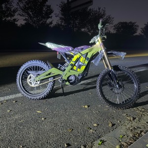 Bicicleta de Montaña Edición Negra 2025 Suron Light X 74V 40AH con Batería Integrada y Motor Central EBike Surround Ultra 2 - Product Image 2