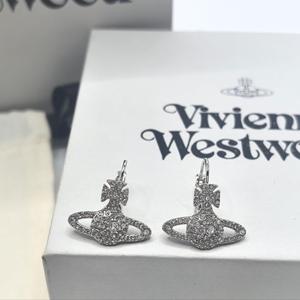 Boucles d'oreilles pour femmes en pierre naturelle Saturne, style classique, entièrement serties de diamants, en matériau autre que le diamant, fabriquées par Vivian West Queen Mother Grace, luxe léger - Product Image 4