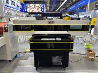 Printer UV Flatbed 9060 4 Head CMYK+Putih+Varnish LED UV Inkjet untuk Akrilik Kayu Kaca PVC