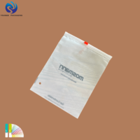 Sacs d'emballage biodégradables personnalisés de sac de serrure de tirette de cachetage givré pour la chemise/sweats à capuche/pantalon avec le logo sacs en plastique
