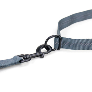 Stock al por mayor de doble ASA Bungee cintura correa retráctil manos libres correa para perros pequeños medianos grandes - Product Image 4