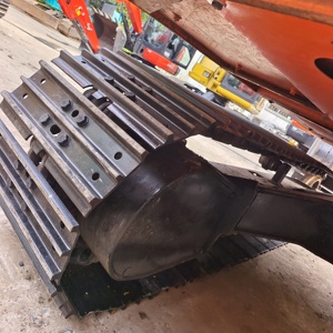 Excavadora de orugas hidráulica Hitachi de segunda mano, precio bajo, con motor central, bomba, motor, engranaje, caja de cambios PLC - Product Image 2