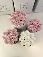Roses éternelles de luxe en gros, faites à la main, préservées, pour la Saint-Valentin, la remise des diplômes, Noël, en boîte ronde