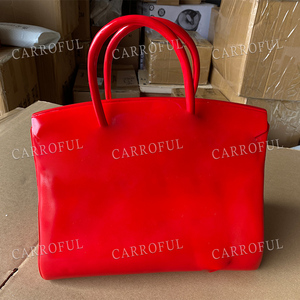 Colore personalizzato negozio di abbigliamento per la decorazione piccola borsa scultura oggetti di scena decorazione della borsa delle donne resina artigianato statua - Product Image 2