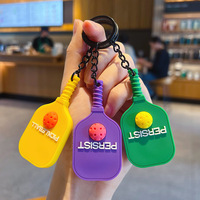 Porte-clés personnalisé en PVC 3D pour pickleball, mini raquette et balle, idéal pour les cadeaux promotionnels et d'entreprise