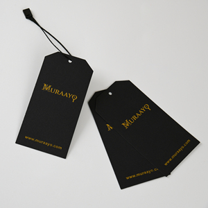 <span class=keywords><strong>Etichette</strong></span> di appendi abbigliamento personalizzato all'ingrosso carta speciale spessa cartoncino nero lucido <span class=keywords><strong>etichette</strong></span> Logo di marca di lusso <span class=keywords><strong>per</strong></span> abbigliamento indumento - Product Image 1