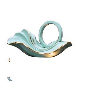 Sculpture paysagère moderne haut de gamme en acier inoxydable, finition dorée électrolytique, éclairage LED, tailles personnalisées, éléments aquatiques pour hôtels - Product Image 1