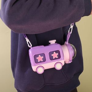 Gourde Enfant en Forme de Bus Mignon, Sans BPA, Réutilisable, Bouteille d'Eau en Plastique pour Enfants avec Paille, Idéale pour l'École et les Voyages - Product Image 4