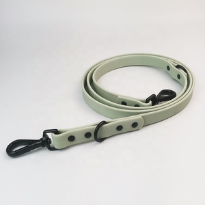 <span class=keywords><strong>Collar</strong></span> de perro de PVC personalizado de lujo de nuevo diseñador al por mayor y conjunto de correa impermeable suave con artículos personalizados para adiestrar mascotas - Product Image 2