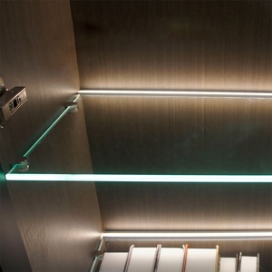 Iluminación LED RGB Para 6 Baldas - Tienda