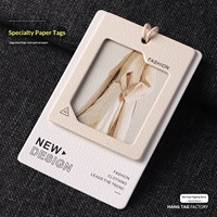 Étiquettes personnalisées avec logo pour vêtements féminins haut de gamme - Étiquettes en tissu de luxe sur mesure, étiquettes suspendues imprimées et petites cartes