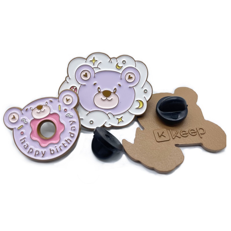 Индивидуальный производитель, мультяшный значок, эмалированный мультяшный значок на лацкан, жесткий эмалированный значок на заказ, значок на лацкан счастливого медведя