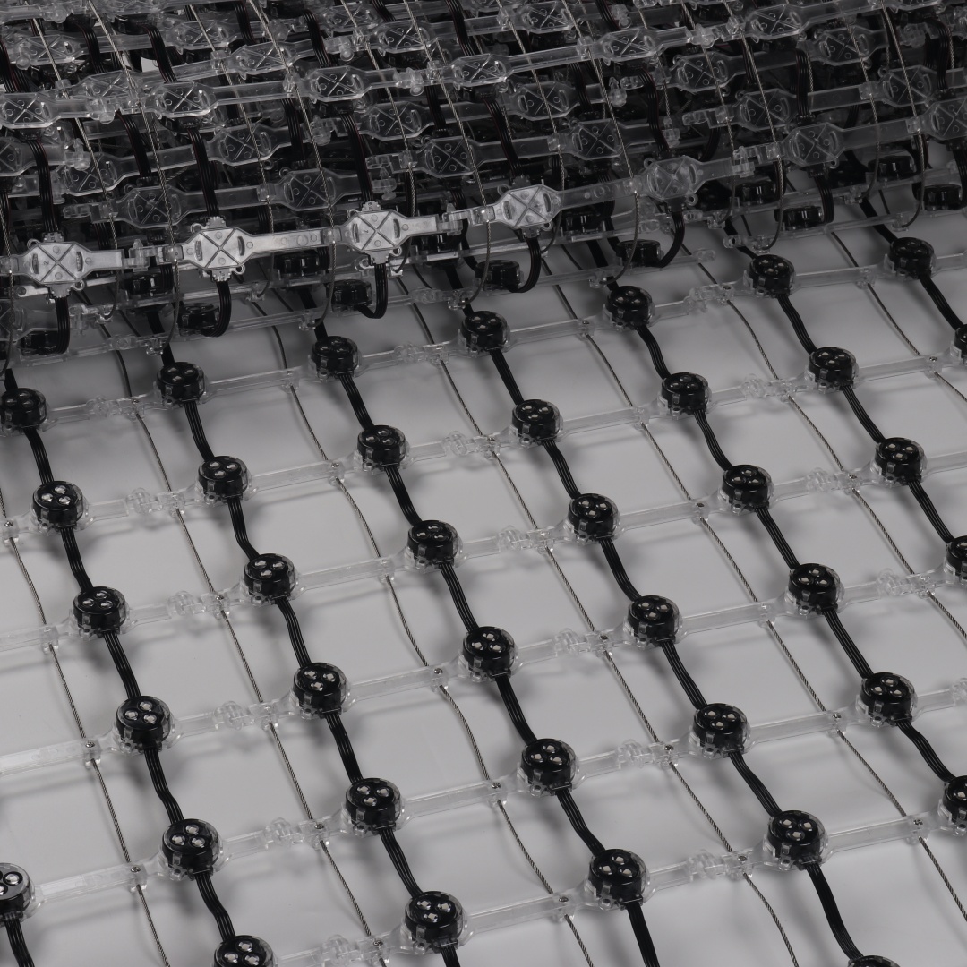 High Definition Outdoor Flexible LED Mesh Screen P125 Full Color Display IP67 30mm PC Lamp Body by M