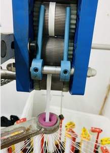 la máquina de trenzar 90s-40/44/48husos <span class=keywords><strong>para</strong></span> fabricar agujetas y cordón de zapatos. shoelaces braiding machine - Product Image 4