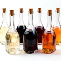 Hoogwaardige zeefdruk 500ml 700ml 750ml opbergfles voor fruitwijn, tequila, likeur, whisky, heldere wijnfles met deksel