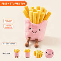 Peluche personnalisée avec étiquette, motif frites kawaii, visage brodé, pour présentation sur comptoir de café fast-food