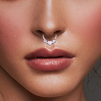 Anneaux de nez en titane G23, clous, anneaux de septum, 16G, forme de cœur, bijoux de piercing corporel pour femmes, segment articulé, clicker avec zircon
