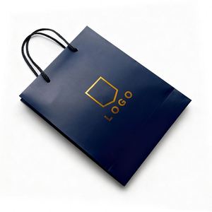 Bolsa de Papel Clásica Ecológica Personalizada con Diseño Gratuito, Recubierta con Lámina Dorada y Asa de Cuerda de Algodón para Zapatos y Ropa - Product Image 1