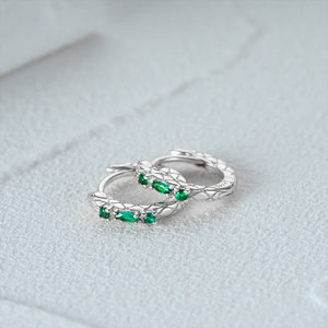 Pendientes de Aro CANNER S925 de Plata de Ley con Diseño de Serpiente y Circonita Verde, Baño de Oro de 18k - Product Image 6