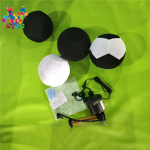 Tabellone Gonfiabile da 6 Piedi per Freccette da Calcio con Palline Adesive, Gioco di Tiro e Calcio, Gioco Sportivo all'Aperto - Product Image 3