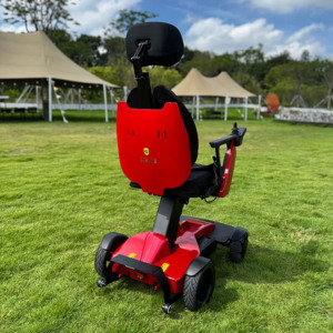 Nueva Silla de Ruedas Eléctrica Todoterreno con Ruedas Delanteras Mecanum de Alta Resistencia para Escalar, con Motor sin Escobillas de 400W y Conducción Suave - Product Image 3