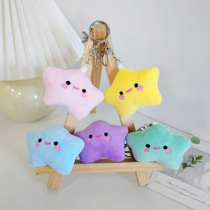 卸売 超柔らかぬぬいぐるみ 星型 PPコットン製 小さなぬいぐるみ 刺繍入り お守りキーホルダー ペンダント 7.5cm イースターチャーム - Product Image 4