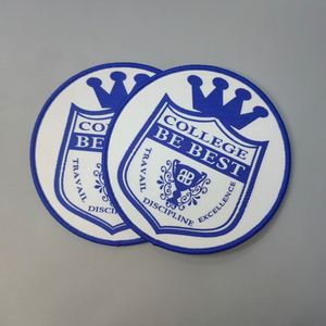 Écussons brodés personnalisés thermocollants pour vêtements et chapeaux, badges en tissu feutré tissé avec logo - Product Image 1