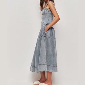 Vestido Midi Vaquero Premium Personalizado para Mujer, Cuello Cuadrado, Botones, Cierre Trasero con Cremallera, Sin Mangas, Ajustado al Cuerpo - Product Image 2