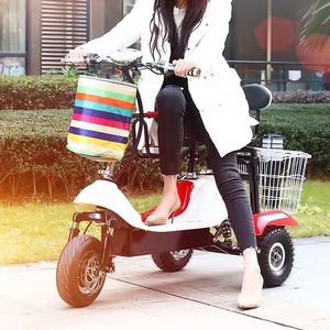 Mini tricycle électrique pliable pour femmes et adultes, batterie 1220mAh, autonomie 25-30km, moteur sans balais, conception légère - Product Image 3
