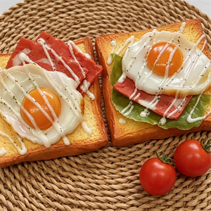 Modelo de sándwich abierto de desayuno con patrón de dibujos animados realista de PP, con tocino, lechuga y huevo, para exhibición de comida en cafeterías, con salsa cremosa - Product Image 6