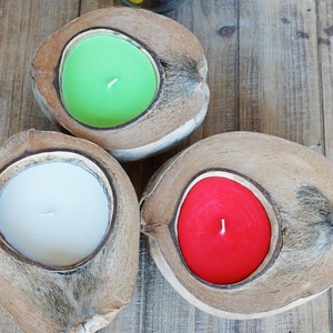 Vela perfumada de cera de soja con cáscara de coco y mechas de madera - Product Image 6