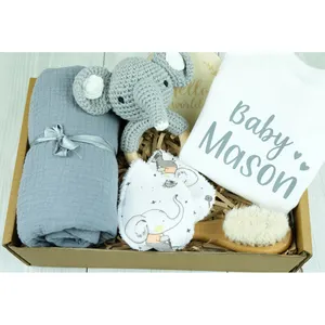 New style 100% cotton romper full month lovely carton pattern design new born baby clothing gift set